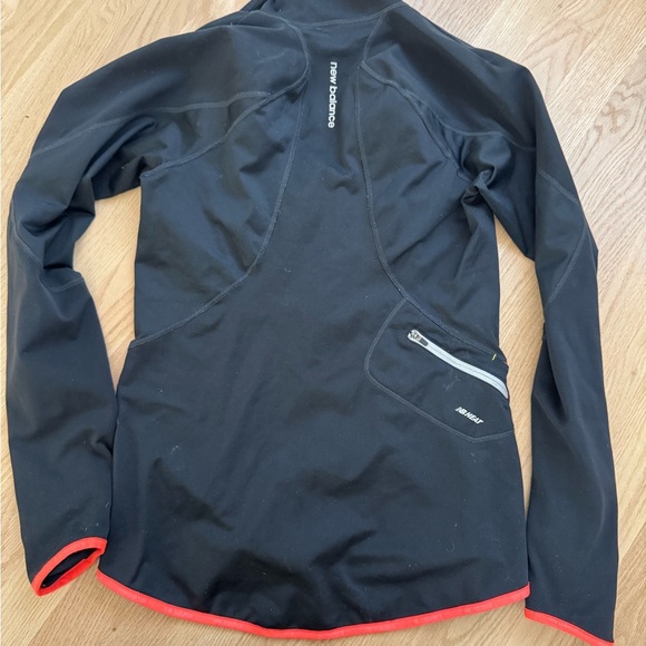 New Balance Outdoor Cycling/Running Jacket M - Picture 4 of 4
